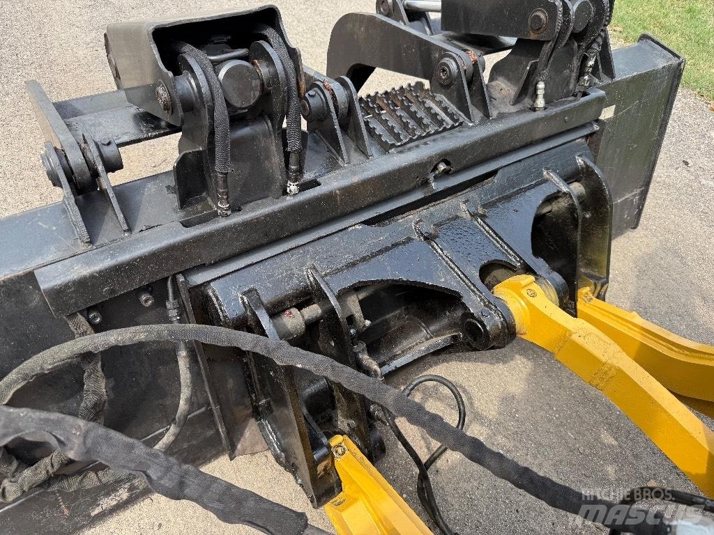 CAT 908 H Фронтальные погрузчики