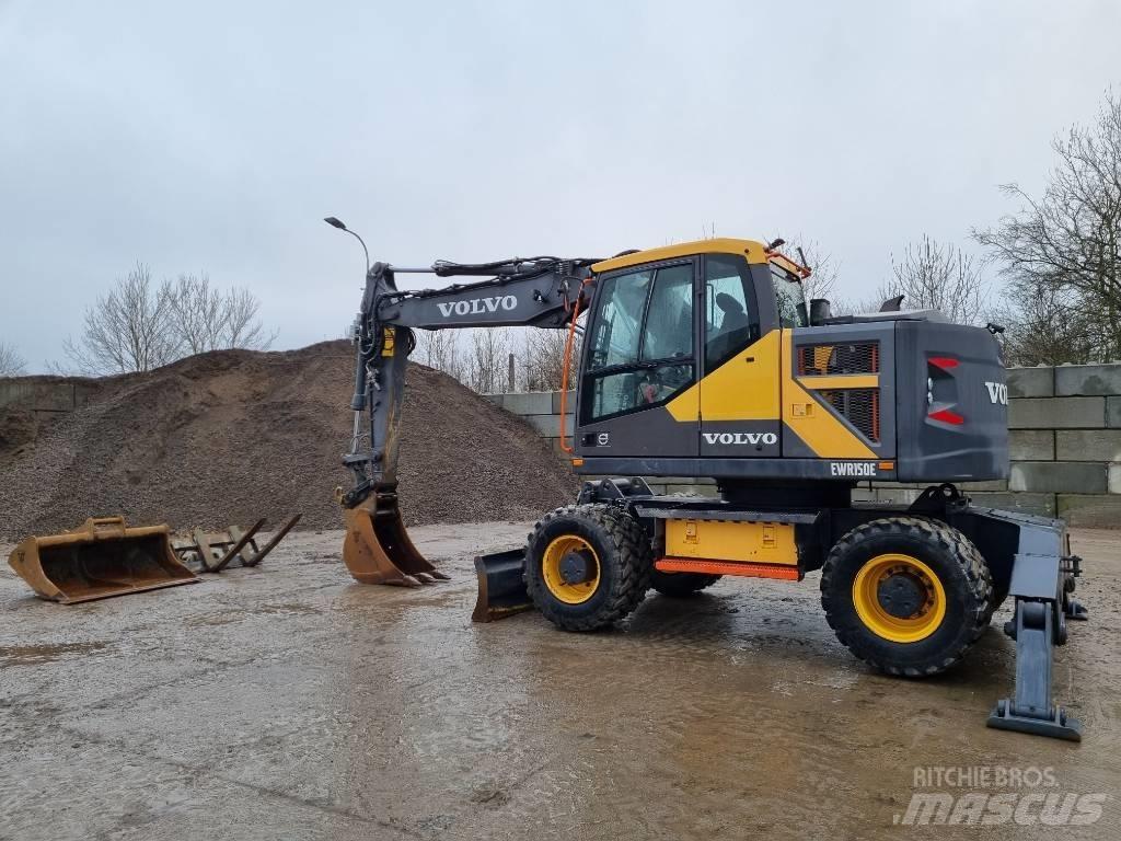 Volvo EWR 150 E Колёсные экскаваторы