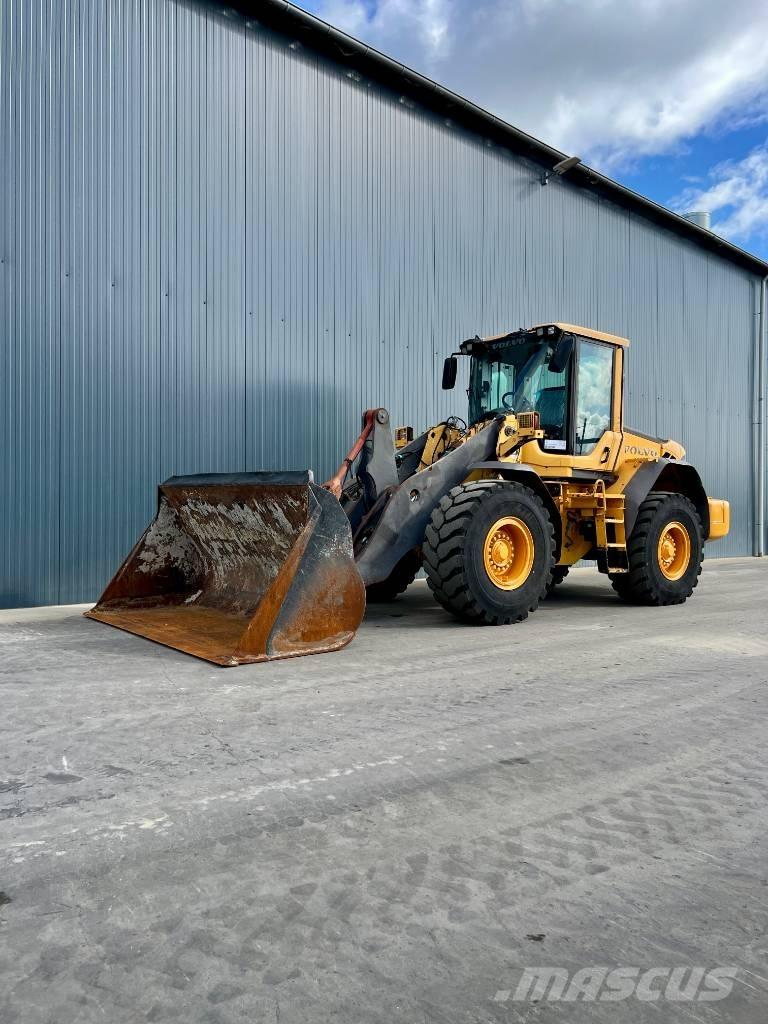 Volvo L90F Фронтальные погрузчики