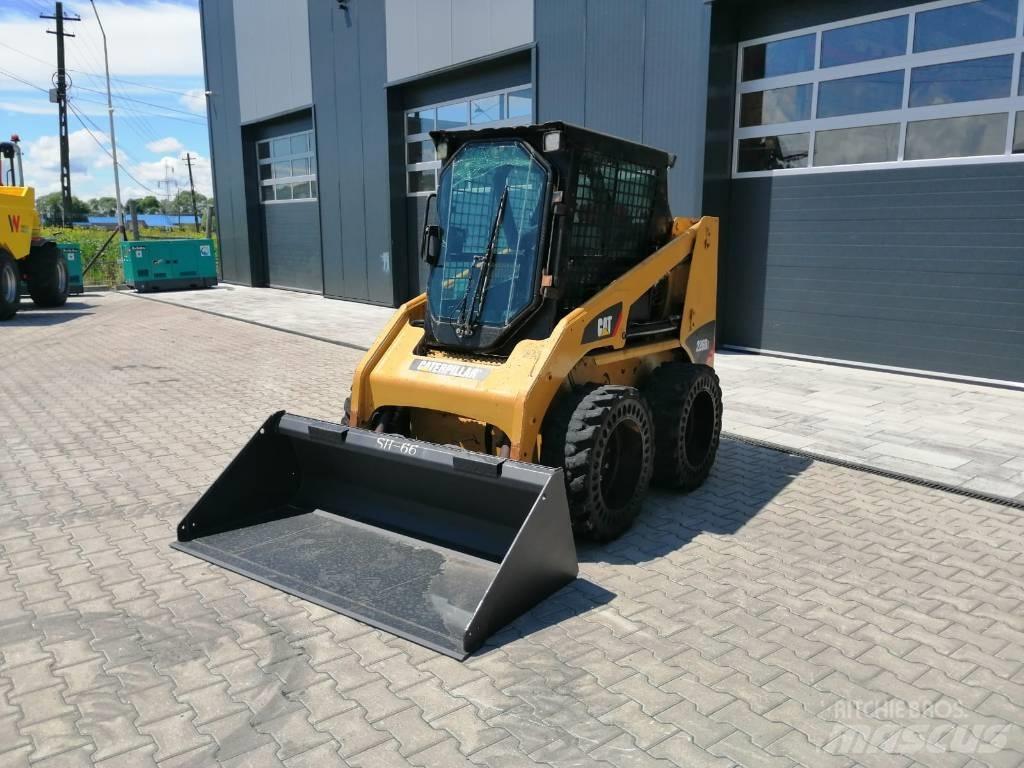 CAT 226 B 3 Мини-погрузчики