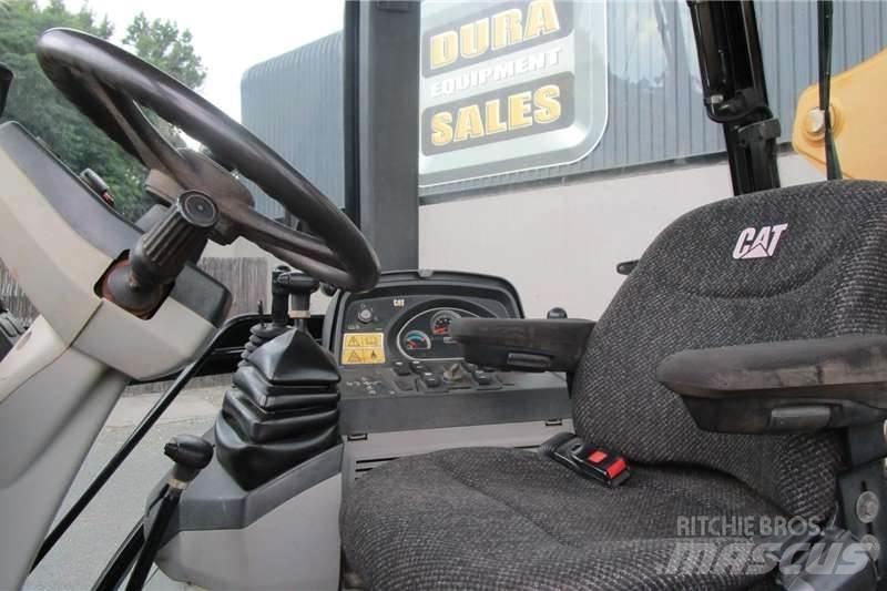 CAT 428F Экскаваторы-погрузчики