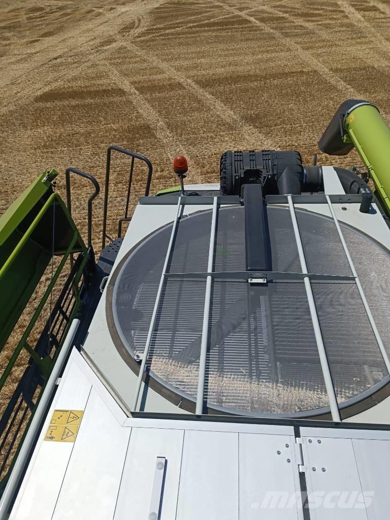 CLAAS Lexion 8700 Зерноуборочные комбайны