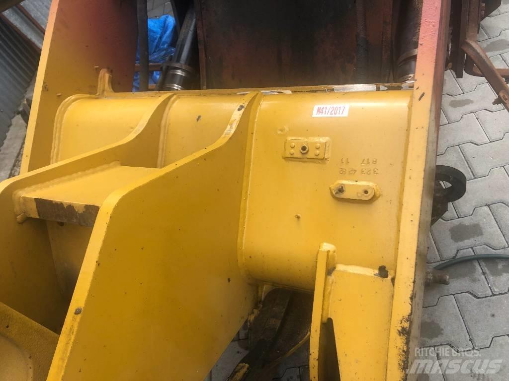 CAT 906 ramiona Ходовая часть и подвеска