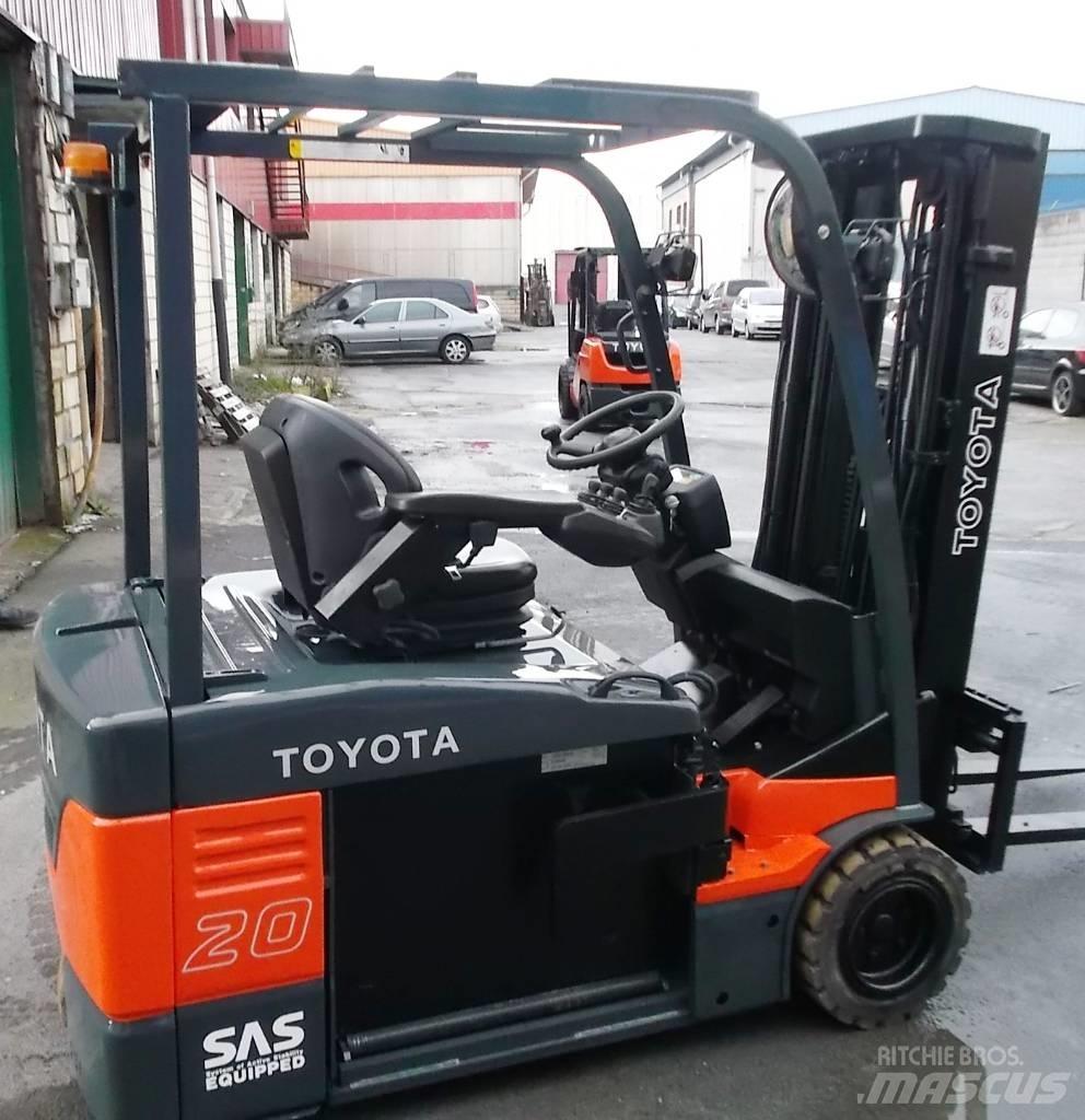 Toyota 7 FBEF 20 Электропогрузчики