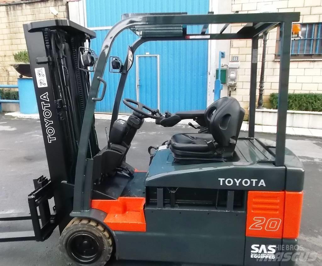 Toyota 7 FBEF 20 Электропогрузчики