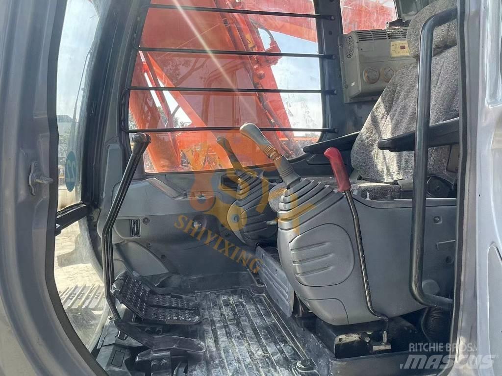 Hitachi EX 120 Гусеничные экскаваторы