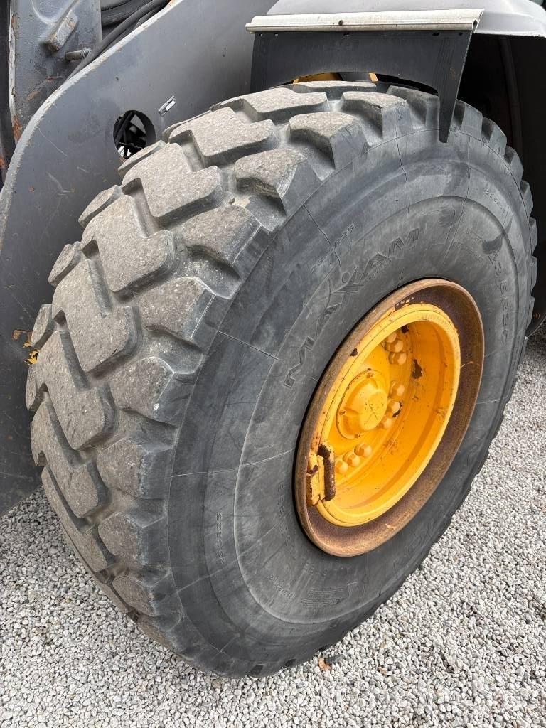 Volvo L 120 H Фронтальные погрузчики
