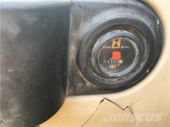 CAT 325 CL Гусеничные экскаваторы