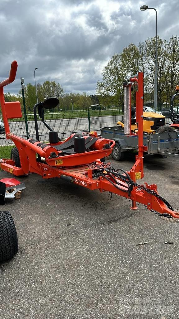 Kubota WR 1400M Упаковщики рулонов