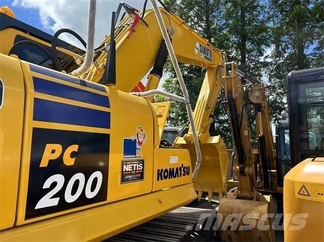 Komatsu PC 200-8 Гусеничные экскаваторы