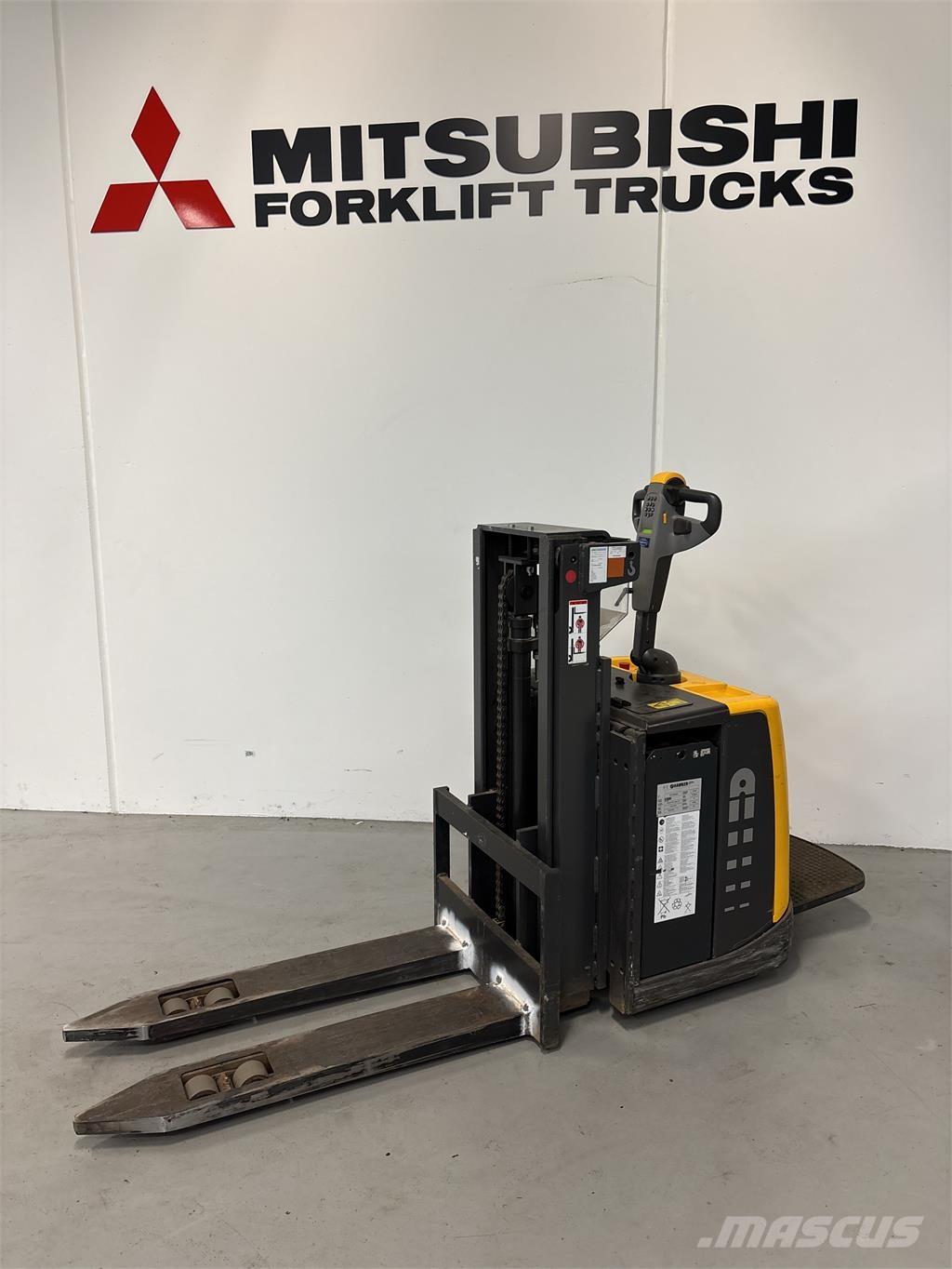 Atlet PSP160 Самоходные электроштабелёры