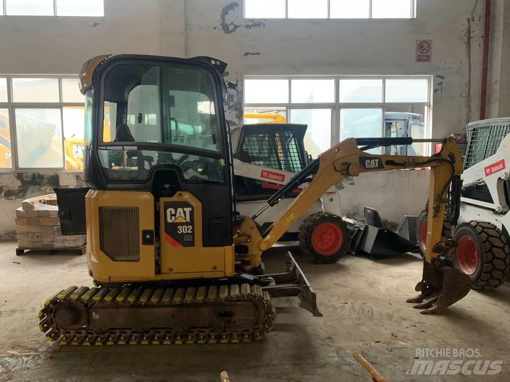 CAT 302 Гусеничные экскаваторы