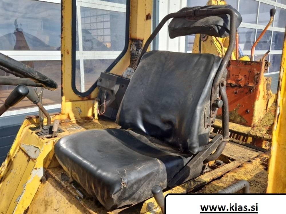 Kubota R 400 Экскаваторы-погрузчики
