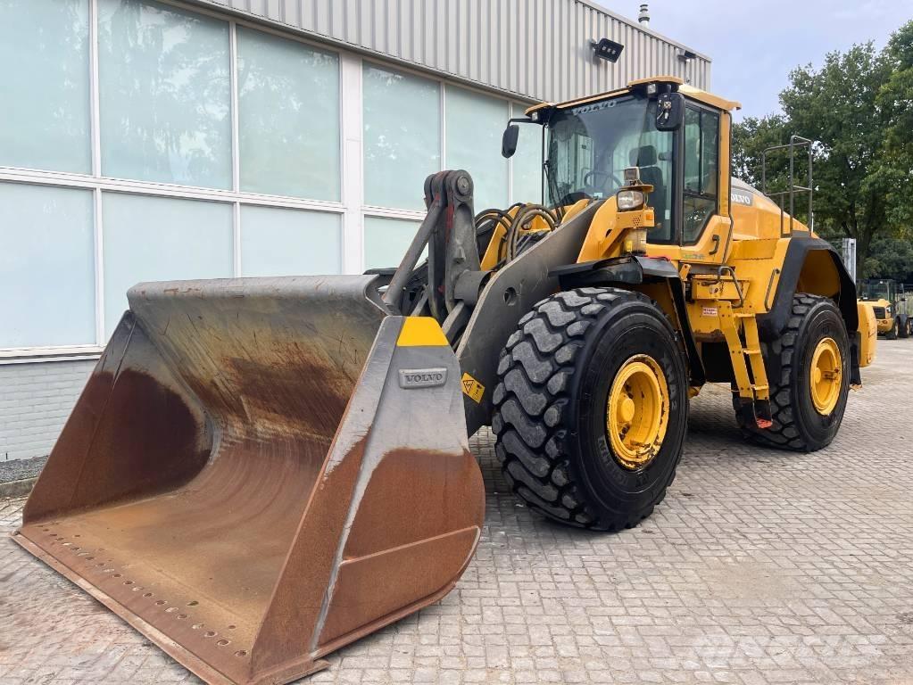 Volvo L 180 H        2015 Фронтальные погрузчики