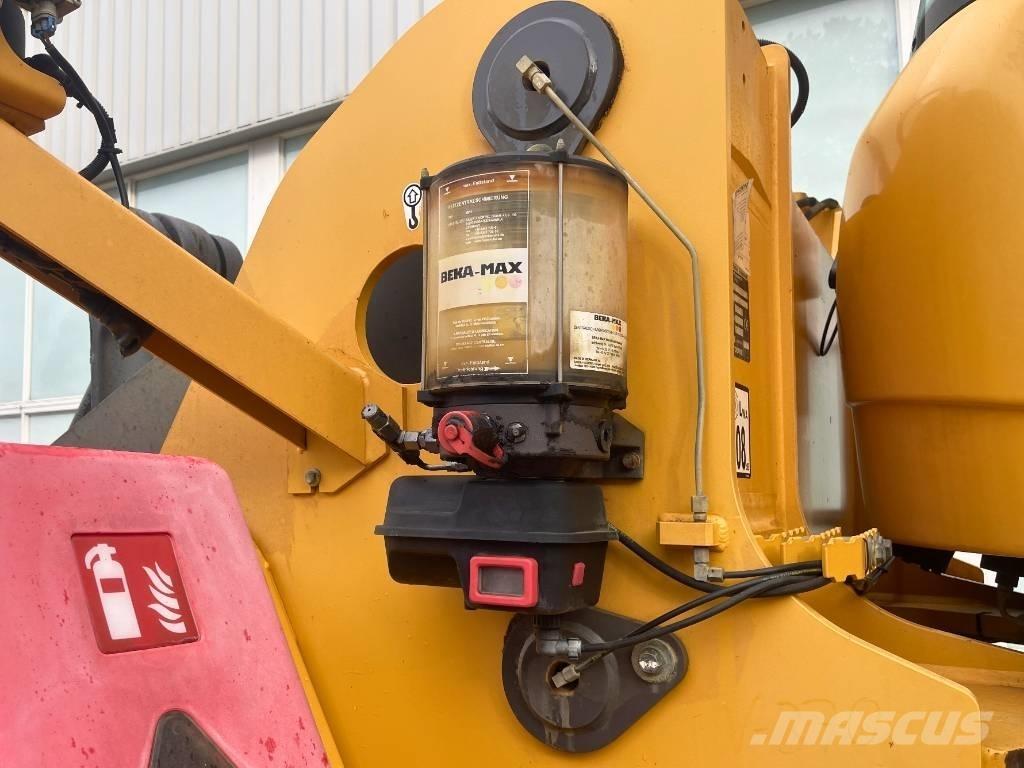Volvo L 180 H        2015 Фронтальные погрузчики