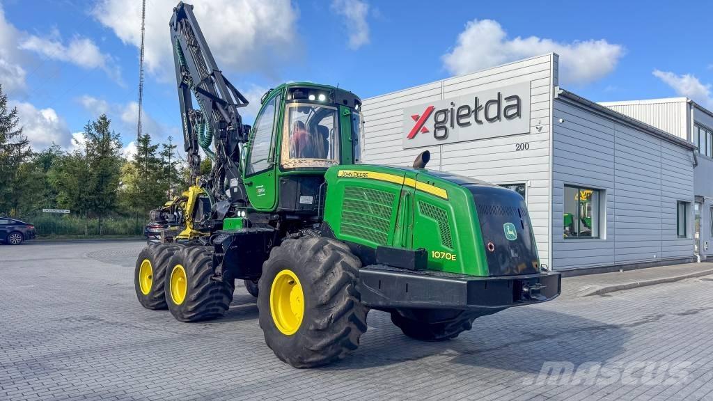 John Deere 1070 E Харвестеры