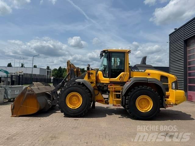 Volvo L 120 H Фронтальные погрузчики
