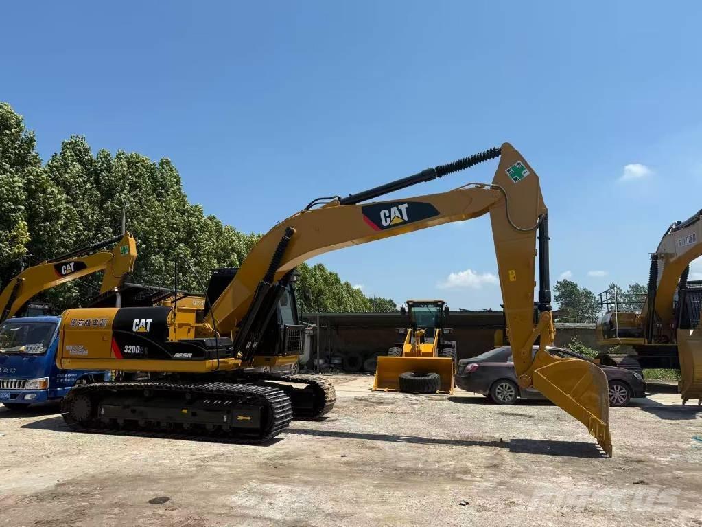 CAT 320 D Гусеничные экскаваторы