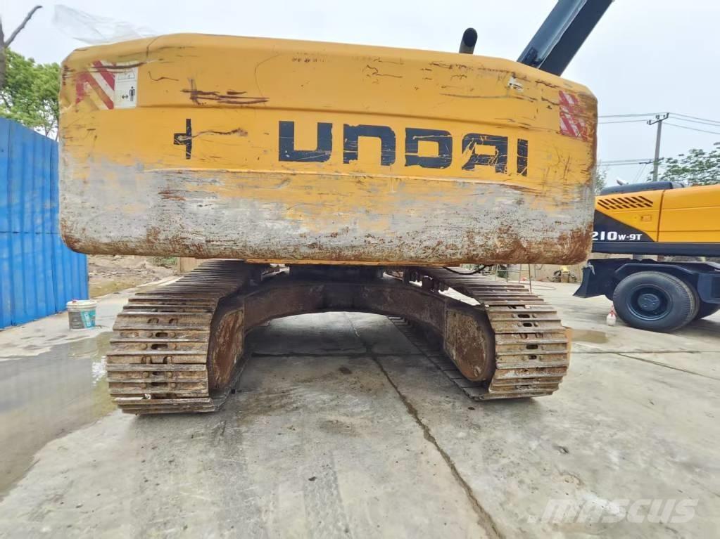 Hyundai R305LC Гусеничные экскаваторы