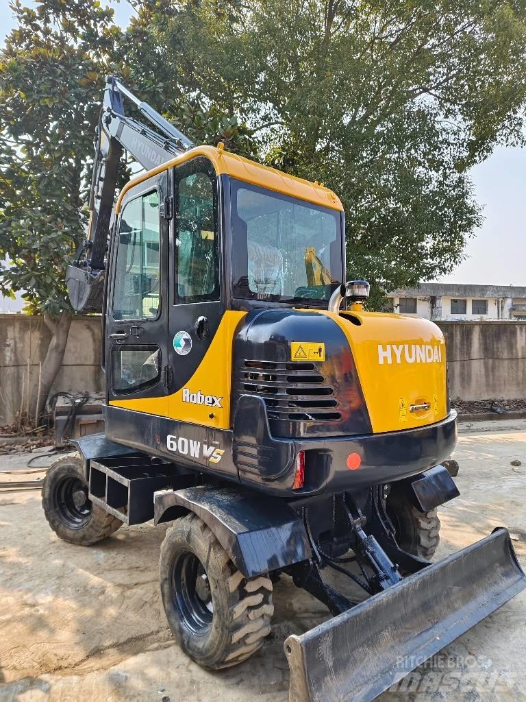 Hyundai Robex 60 W Колёсные экскаваторы