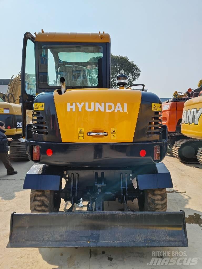 Hyundai Robex 60 W Колёсные экскаваторы