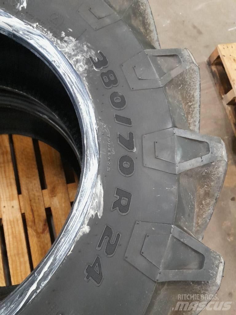 Trelleborg TM700 Шины и колёса