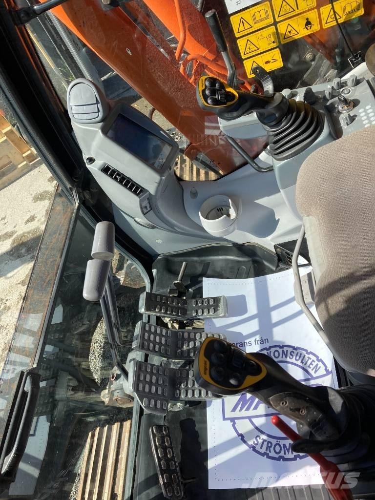 Hitachi ZX 135 US-6 Гусеничные экскаваторы