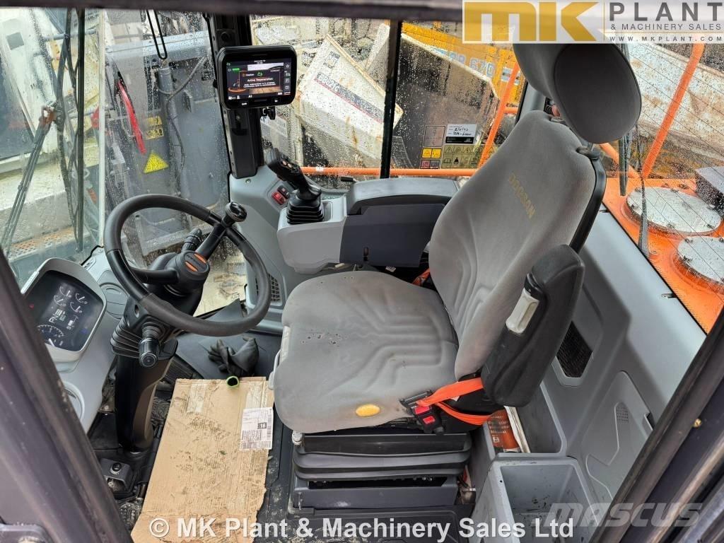 Doosan DL 320-7 Фронтальные погрузчики