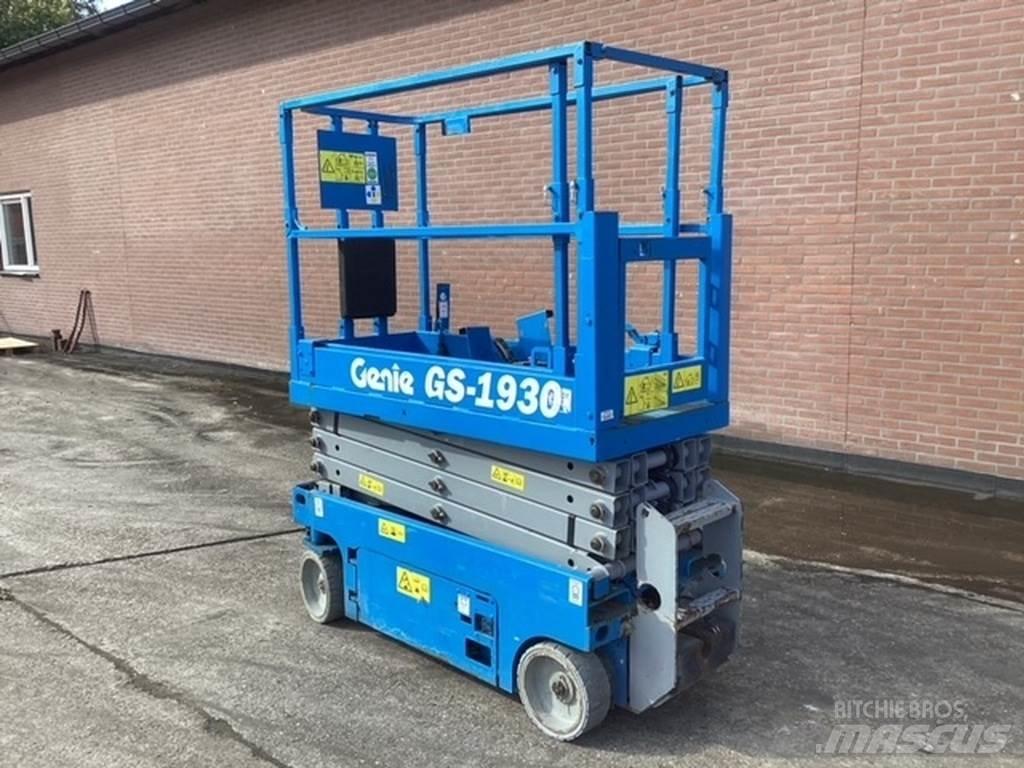 Genie GS1930 Ножничные подъемники