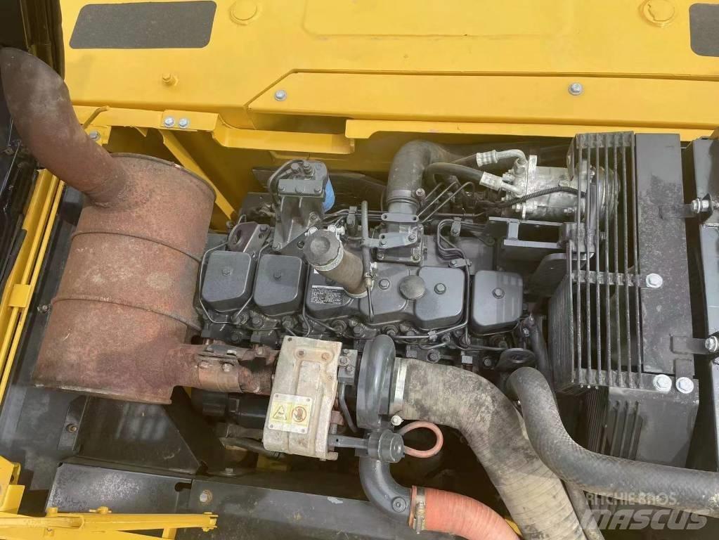 Komatsu pc220-7 Гусеничные экскаваторы