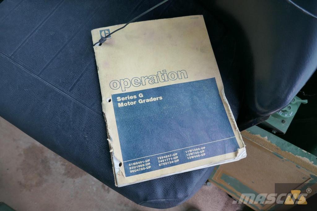 CAT 130G Ex-army Грейдеры