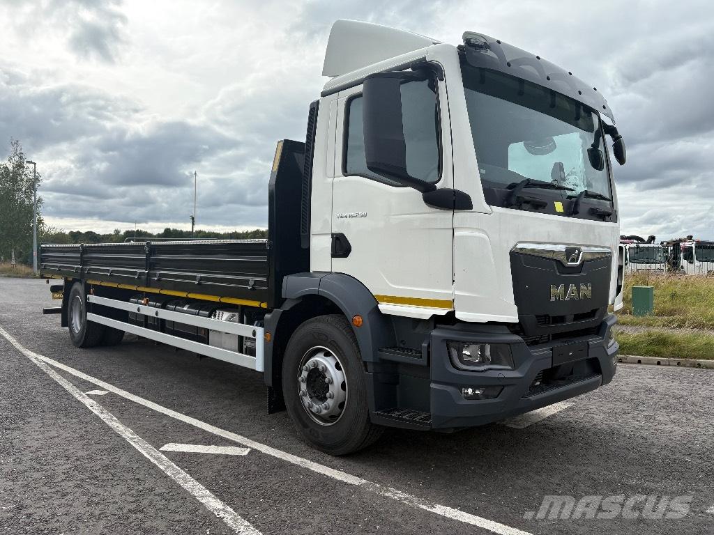 MAN TGM18.250 Грузовики-платформы/боковая разгрузка