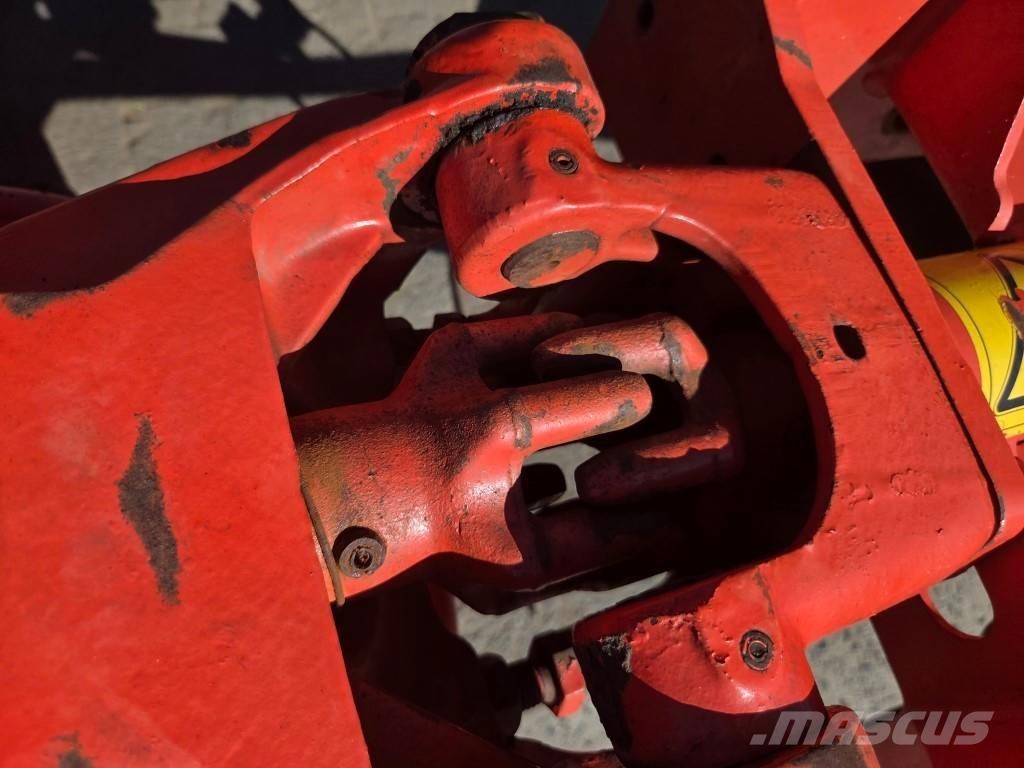Kuhn GF 7601 MHO Грабли-ворошилки