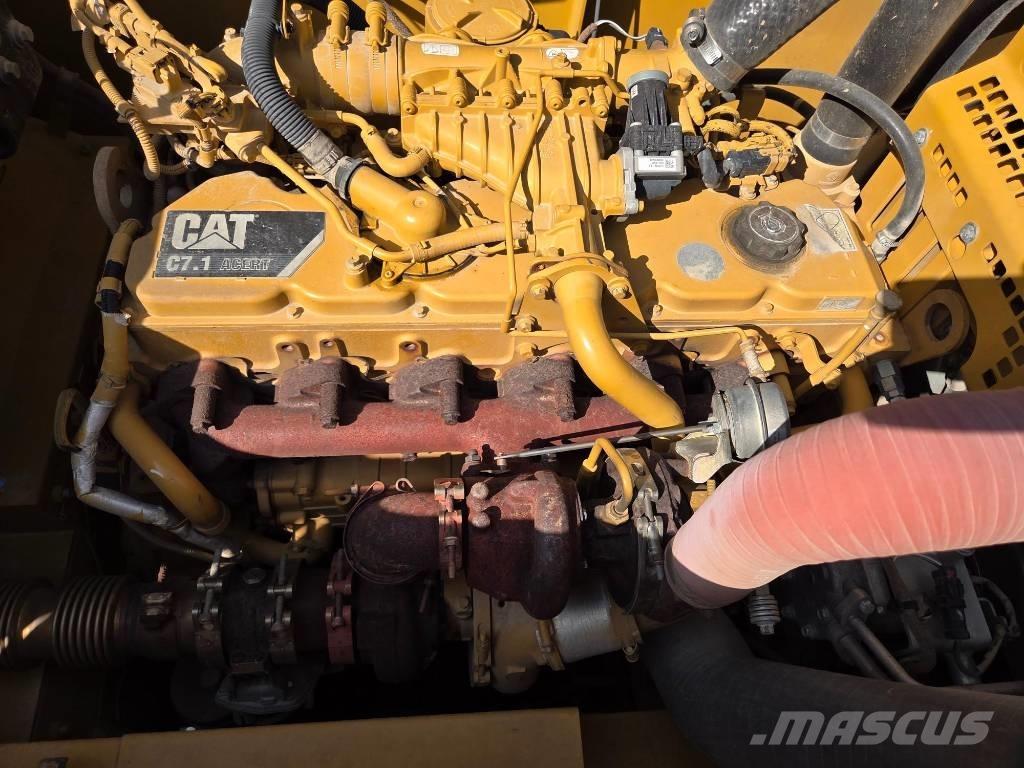 CAT 330FL Гусеничные экскаваторы