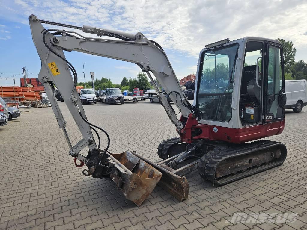 Takeuchi TB 235 Мини-экскаваторы