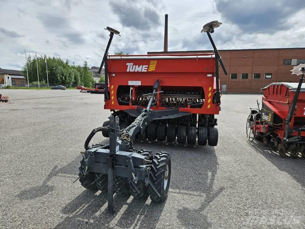Tume Nova Combi 3000 Комбинированные сеялки
