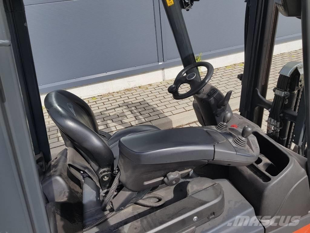 Linde E16C Электропогрузчики