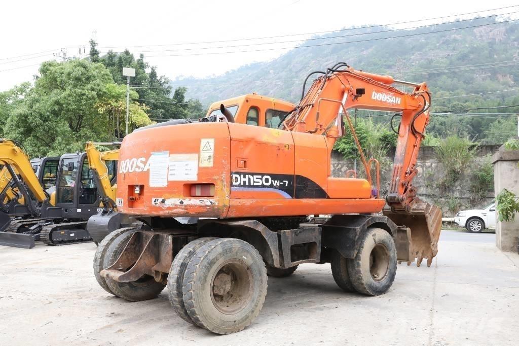 Doosan DH 150 W-7 Колёсные экскаваторы