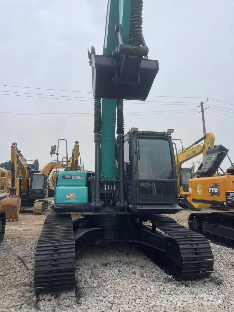 Kobelco SK 200 Гусеничные экскаваторы