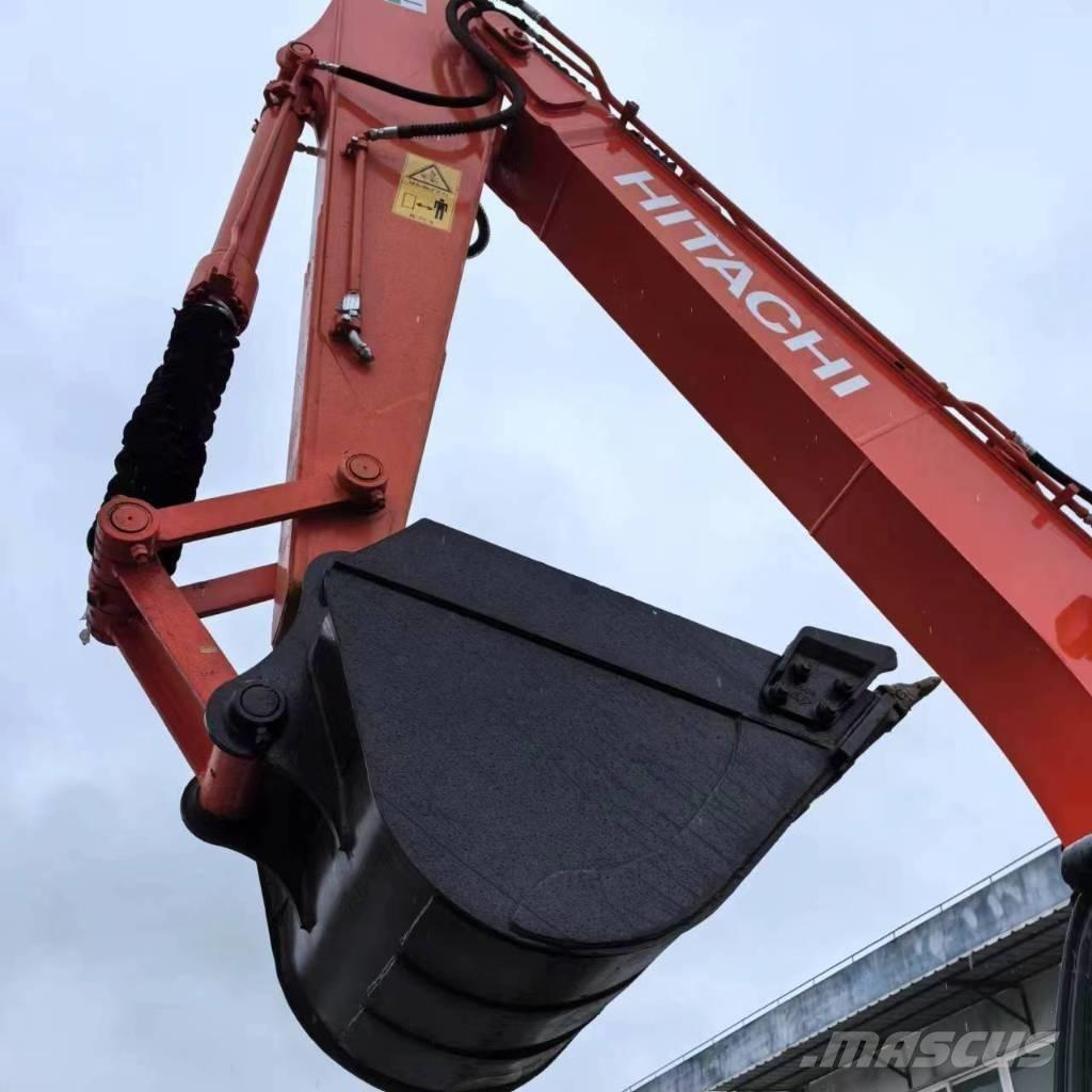 Hitachi ZX 120-3 Гусеничные экскаваторы