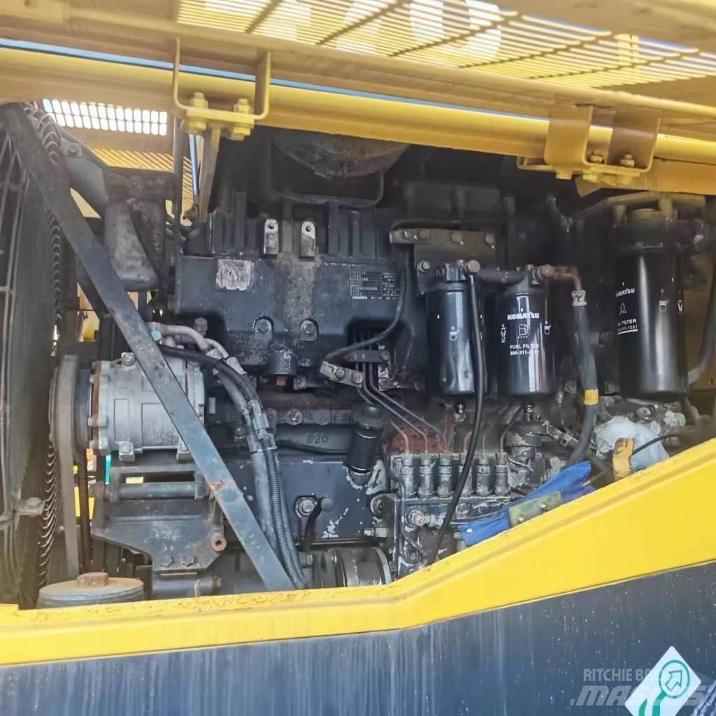 Komatsu WA 320-5 Фронтальные погрузчики