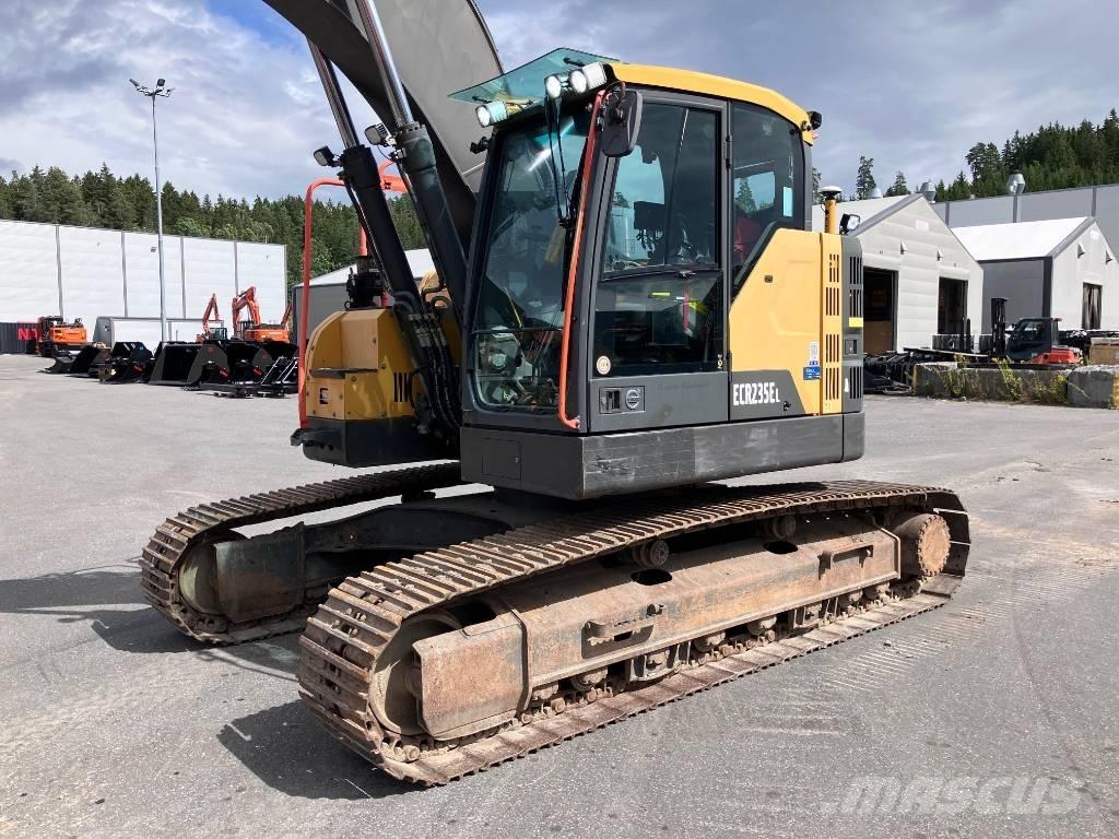 Volvo ECR 235 E Гусеничные экскаваторы