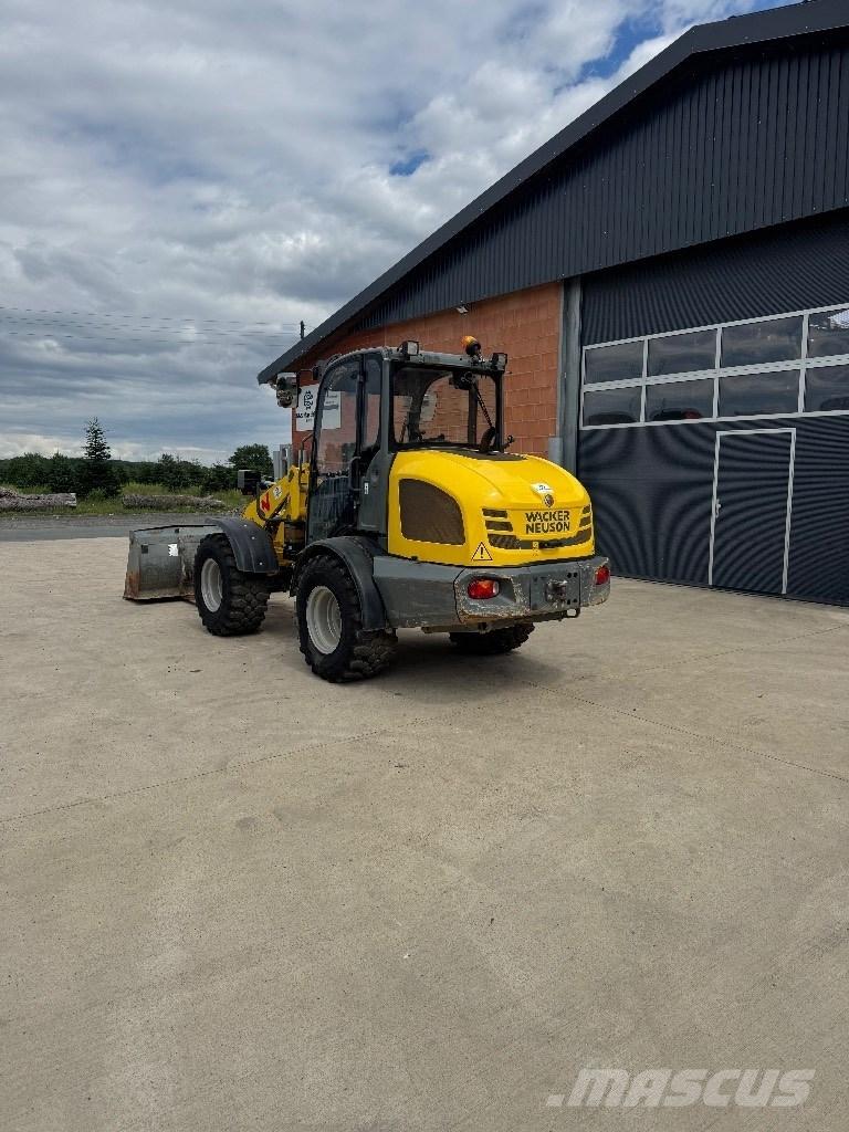 Wacker Neuson WL 44 Фронтальные погрузчики