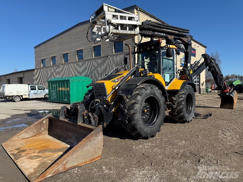 Huddig 1260 C Экскаваторы-погрузчики
