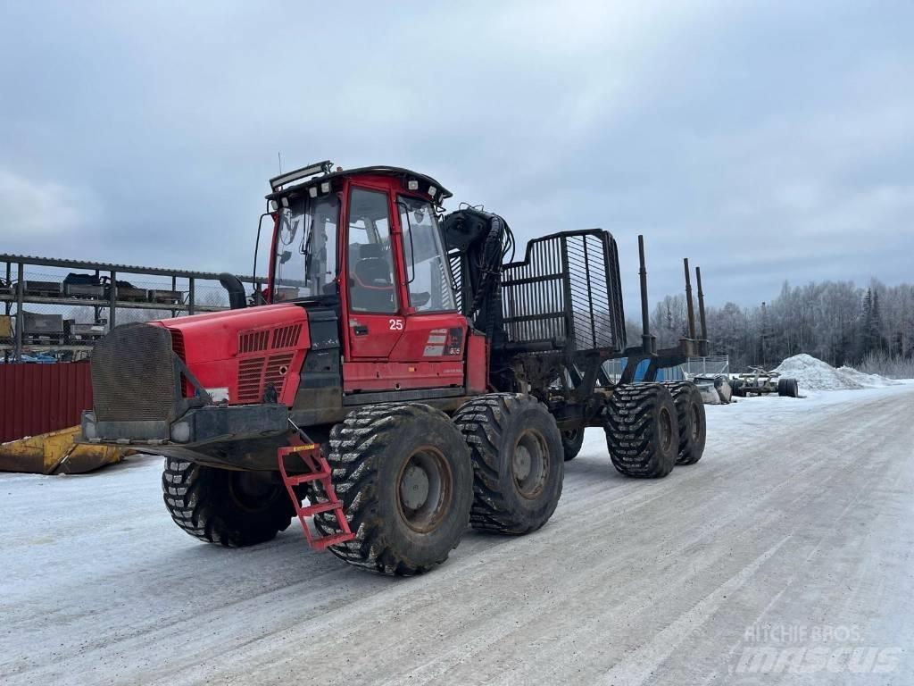 Komatsu 895 Форвардеры