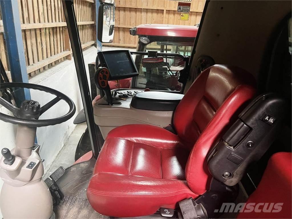 Case IH 9230 Зерноуборочные комбайны