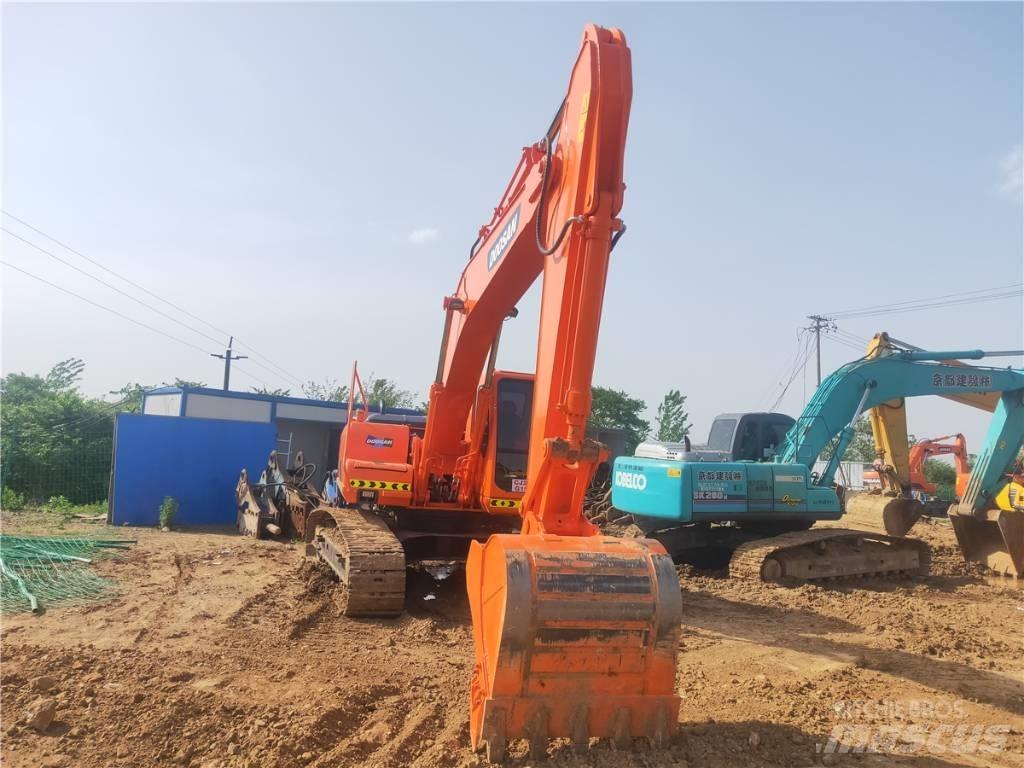 Doosan DH 220 LC-7 Гусеничные экскаваторы
