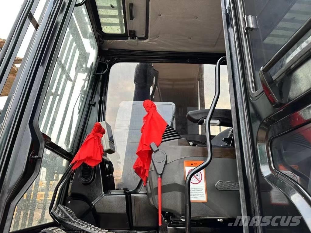 Sany SY 245 C Гусеничные экскаваторы