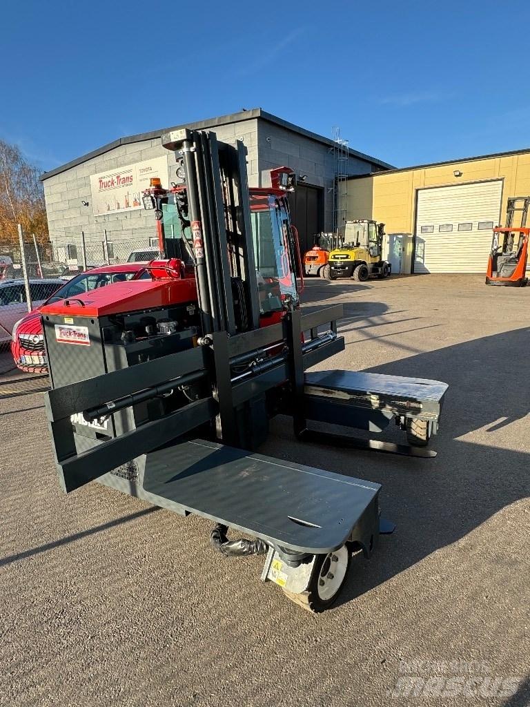 Combilift C3000ET 4-x ходовые ричтраки