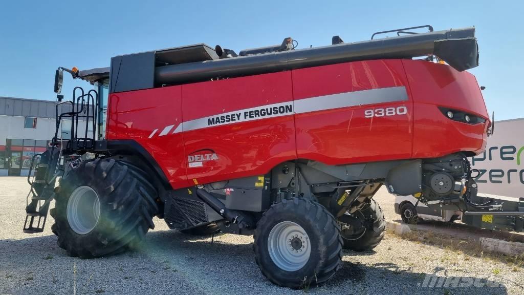 Massey Ferguson 9380 Зерноуборочные комбайны
